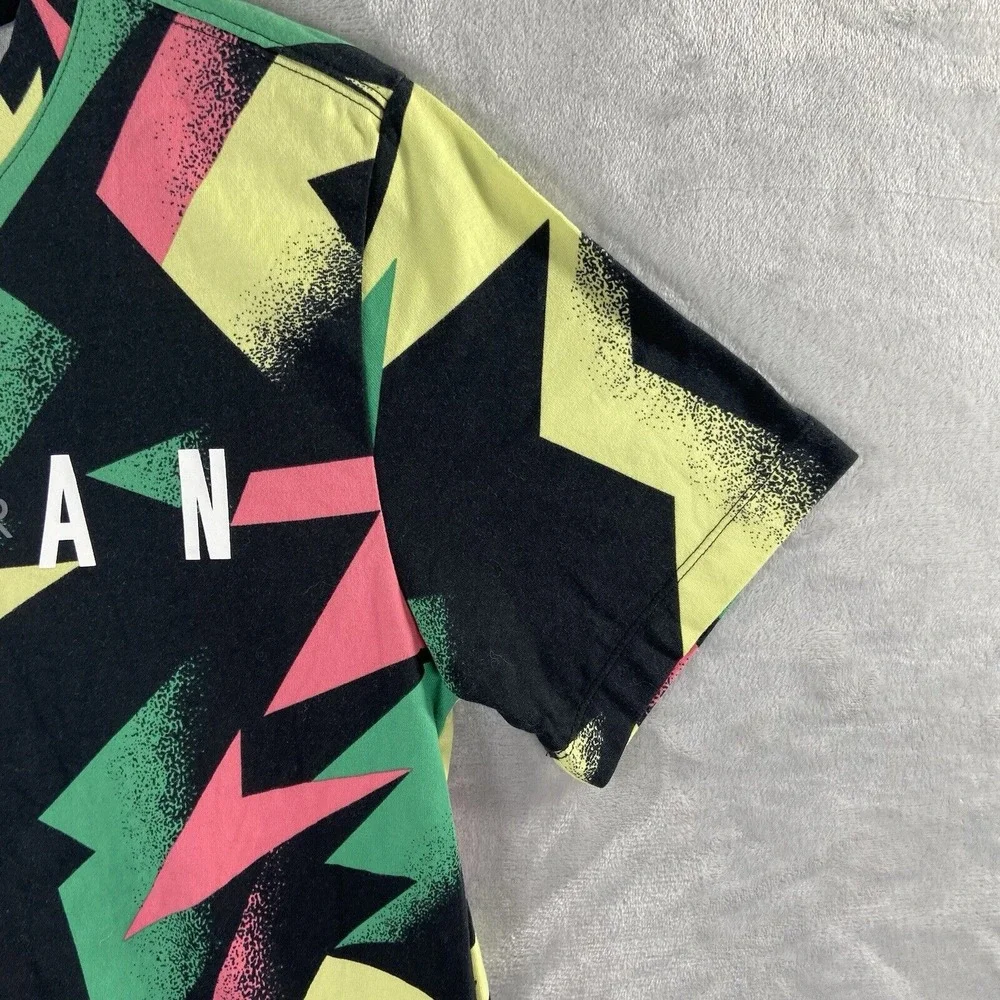 Air Jordan T-Shirt mens Small Standard Fit Multicolor Geometric Crew Neck Cotton